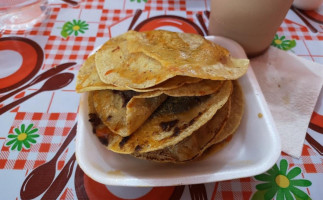 Gorditas Cinthya food