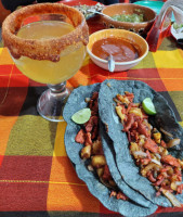 Antojitos Mexicanos Chivis food