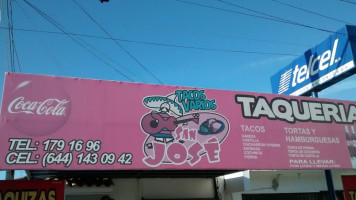 Tacos Varios San José outside