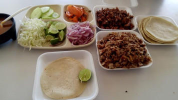 Carnitas El Tigre food