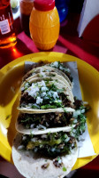 Taqueria Juani food