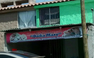 Antojitos Doña Mary outside