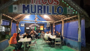 Tacos Murillo outside