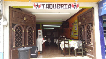 Espartacos, Taqueria inside