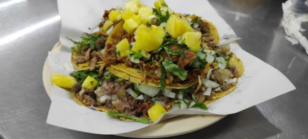 Taqueria Villa food
