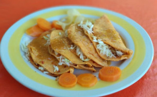 Tacos Tuxpeños Doña Ramona food