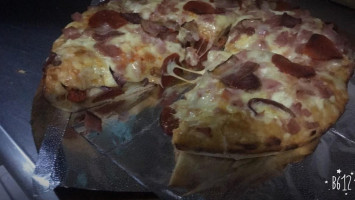 Pizzas Doña Baye food