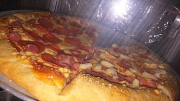 Danna's Pizza food