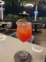 Malik Mixology Rooftop food