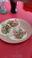 Taquería La Parrillada food