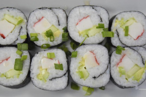 Monshito Sushi Comala food