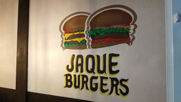 Jaque Burgers food