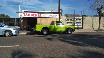 Taquería El Ahijado/best Carnitas outside