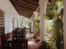 Hacienda Del Abuelo inside