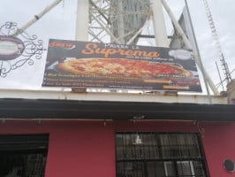 Pepegina’s Pizza Tecnologico food