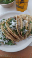 Taqueria Jhonny food