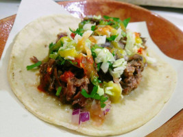 Taqueria La Fuente food