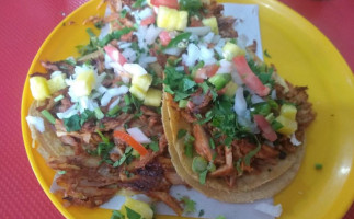 Taquería Y Parrilla Lupita inside