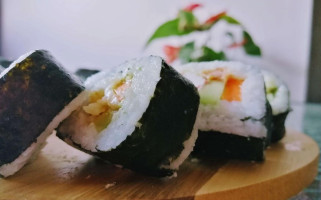 Nani Sushi food