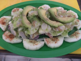 Mariscos El Yujajayyy food