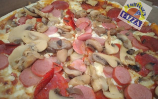 Emiliano´s Pizza food