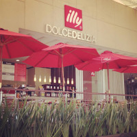 Illy Dolce Delizia outside