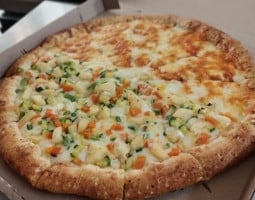 Juanito's Pizza food