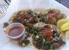 Tacos De Cabeza Rorris food