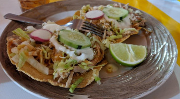 Cenaduría Lupita food