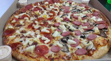 Vito's Pizza food