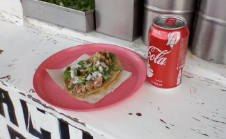 Tacos El Pollo food