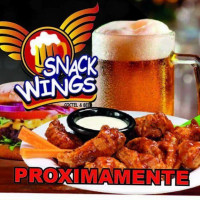 Snaks Wings food