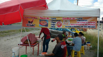 Tacos Y Gorditas El Gallo food