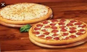 Pizza Pizza Lp food