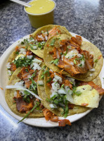 Taqueria Los Pericos food