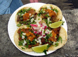 Tacos El Pueblo food