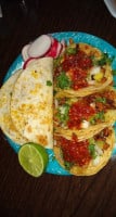 Taqueria Los Taquerines food