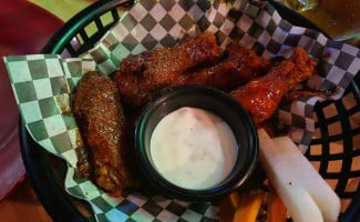 Wingswood: Quality Wings Experts food