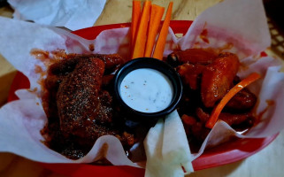 Wingswood: Quality Wings Experts food