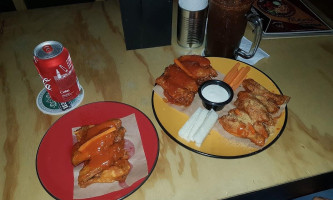 Wingswood: Quality Wings Experts food