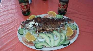 Mariscos Y Botanas El Cana food