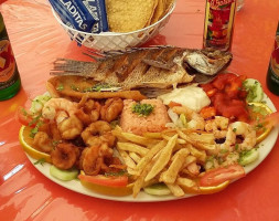 Mariscos Y Botanas El Cana food