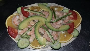 Mariscos Y Botanas El Cana food