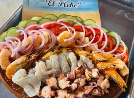 Mariscos El Plebe food