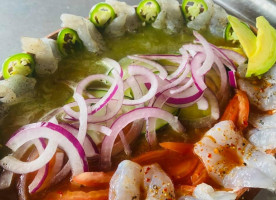 Mariscos El Plebe food