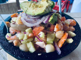 Mariscos El Plebe food