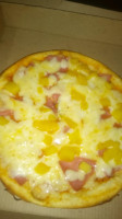 Pizza D Maxxi food