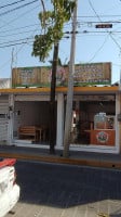 Carnitas Guanajuato outside