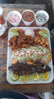 Mariscos El Almendro food