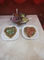 Taqueria El Zurdo food